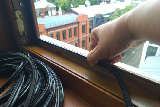 Замену уплотнителя пластиковых окон в Королёве